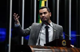 Cleitinho diz ao PL e a irmão que será candidato ao Governo de Minas Gerais