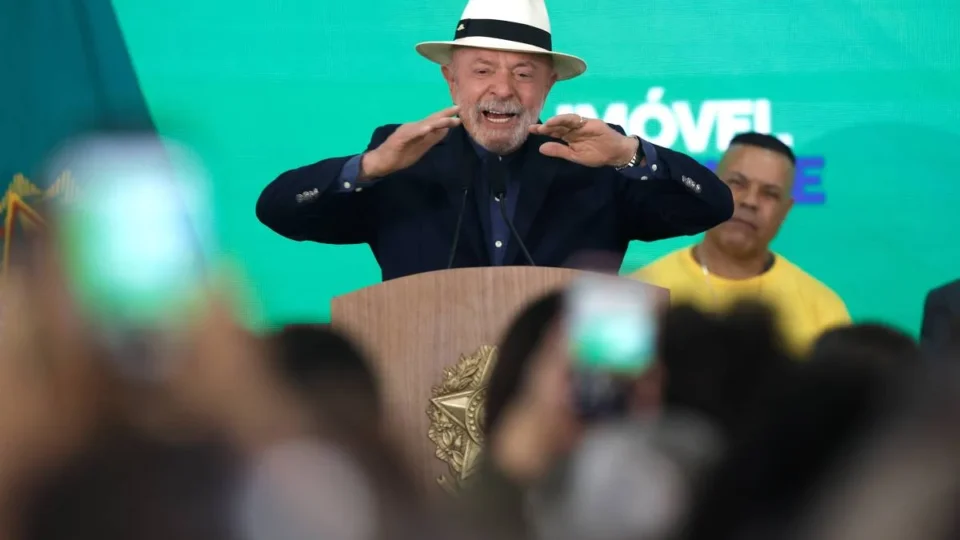 Lula volta a defender Pix após tarifaço e diz que ‘contra Brasil ninguém ganha mentindo’