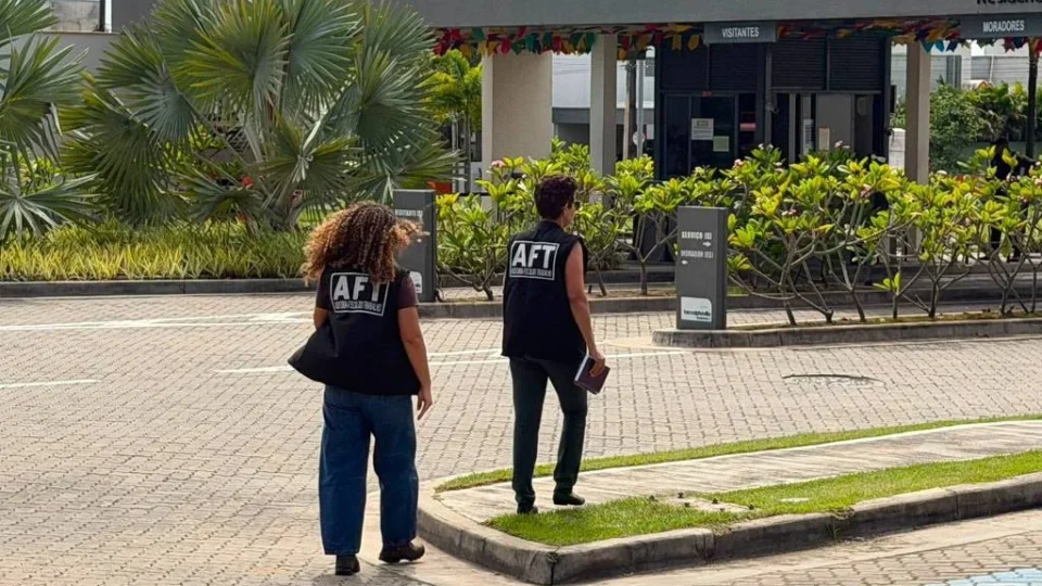 Doméstica é resgatada em condomínio de luxo no Ceará após 55 anos sem salário