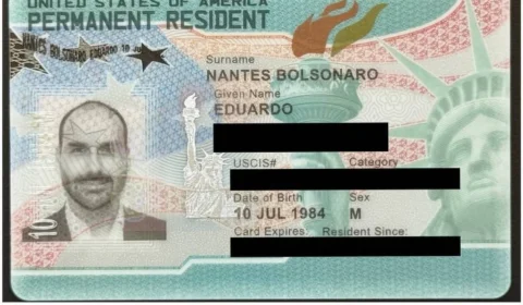 Governo Trump autoriza green card para Eduardo Bolsonaro