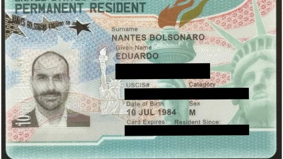 Governo Trump autoriza green card para Eduardo Bolsonaro