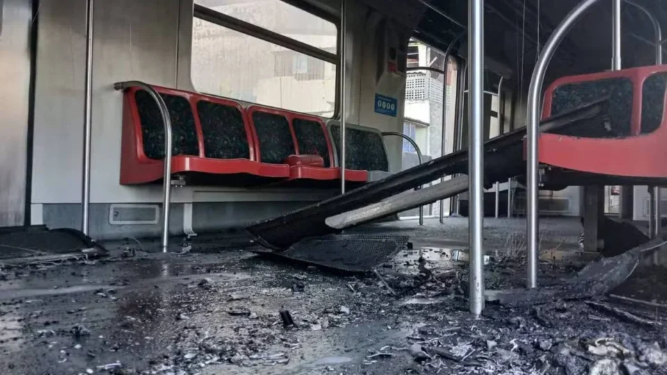 Promotoria abre inquérito para apurar falhas em linhas de trens de SP