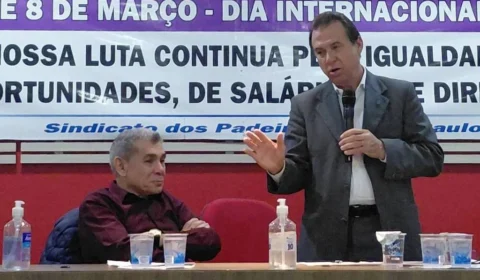 Votação do fim da escala 6×1 deve ficar para depois das eleições, admite ministro