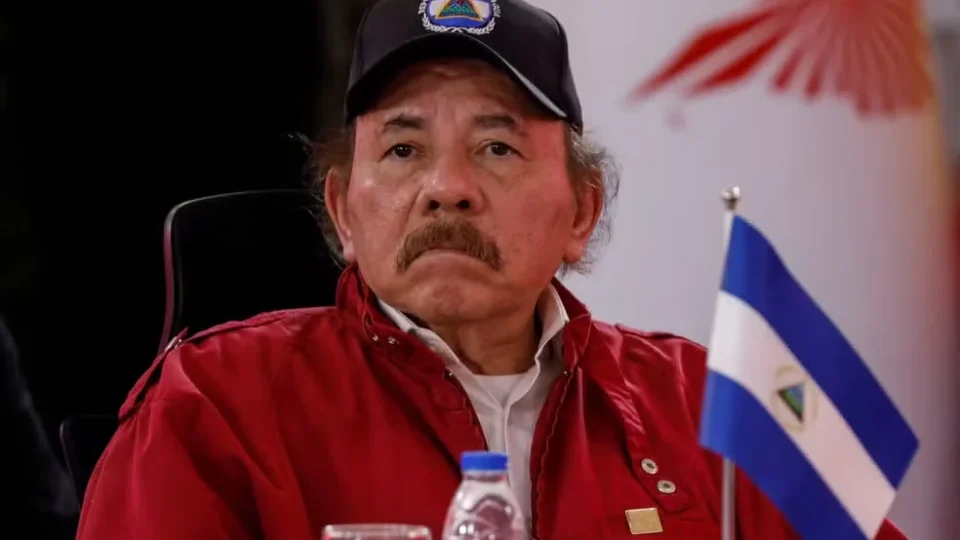 Presidente da Nicarágua anuncia fim das eleições no país e amplia controle