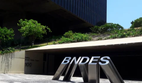 BNDES pede R$ 7,25 bilhões à Fazenda para reforçar socorro a setores afetados por tarifas dos EUA