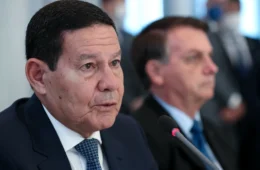 Mourão afirma que Flávio deve explicar Dark Horse e critica ala bolsonarista, diz jornal