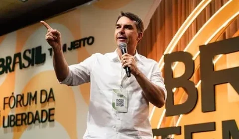 Flávio rebate Michelle e nega participação em festa de Vorcaro: ‘equivocada’