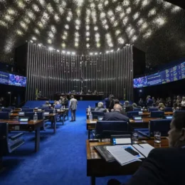 Câmara oculta autoria de R$ 1,3 bi em emendas e afronta STF, diz relatório