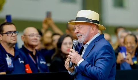 Paraguai convoca embaixador do Brasil após fala de Lula sobre guerra histórica