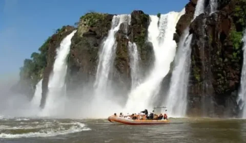 Passeio nas Cataratas do Iguaçu é suspenso após morte de turista holandês