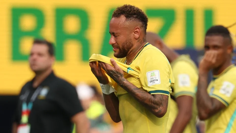 Novo superiate de R$ 120 mi de Neymar gera críticas nas redes sociais