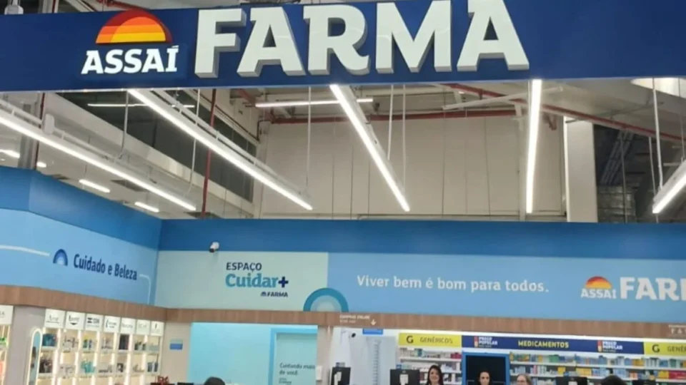 Supermercados estreiam na venda de medicamentos e acirram briga com farmácias