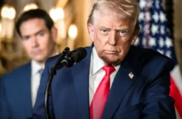 Trump diz que EUA vão controlar o Estreito de Ormuz e cobrar taxa de 20% sobre cargas