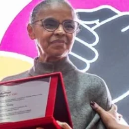 Marina Silva cobra mais mulheres no Senado e defende fortalecimento da democracia