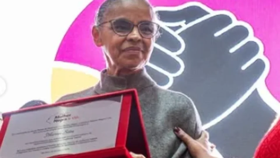 Marina Silva cobra mais mulheres no Senado e defende fortalecimento da democracia