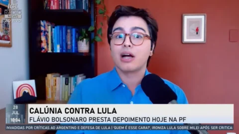 Flávio Bolsonaro presta depoimento hoje na PF por acusações falsas contra Lula. Por Lucas Rocha.