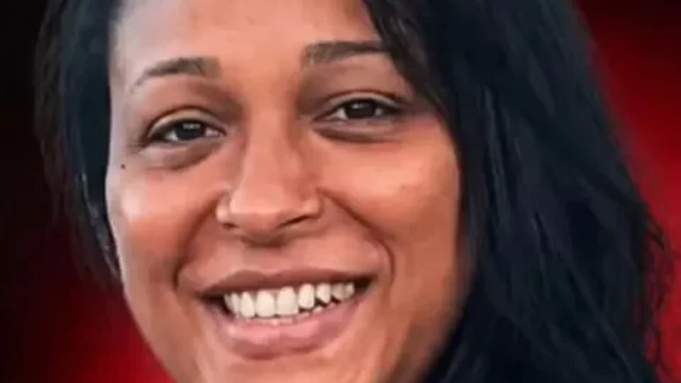 Ex-mulher do goleiro Bruno está intubada em estado grave após ser encontrada
