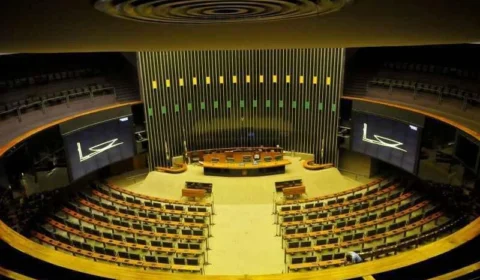 Congresso deixa 32 medidas provisórias à beira de perder validade no recesso