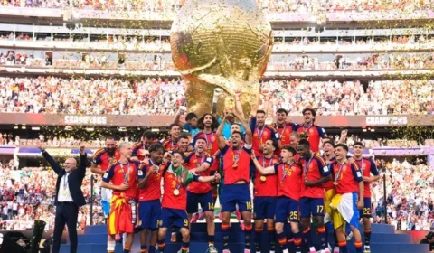 Fifa e Espanha apagam Trump de fotos oficiais da conquista da Copa