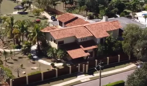 Ausências e presenças em encontro do PL expõem racha entre aliados de Flávio e Michelle