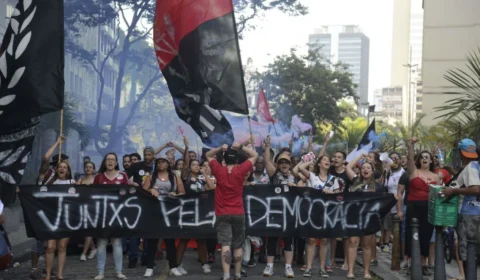 As artes, a inclusão social e a democracia