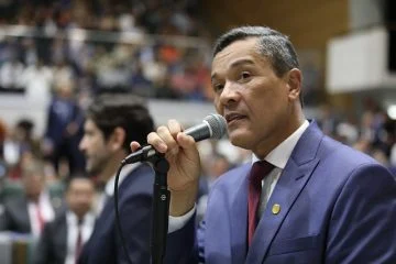 Deputado cobra governo Tarcísio por aval ao Digimais, suspenso meses depois