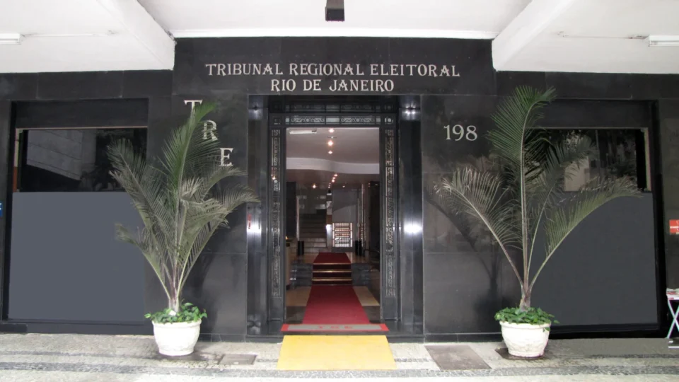 TRE-RJ cria estrutura com Exército para analisar candidaturas no Rio de Janeiro