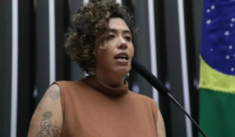 Motta reverte decisão e mantém escolta policial de Talíria Petrone por mais 90 dias