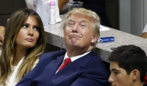 Tarifaço: Trump transforma autonomia do Brasil em delito comercial, diz jornal britânico
