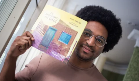 Wesley Barbosa lança livro infantil na FLIP e leva memórias da favela para novos leitores