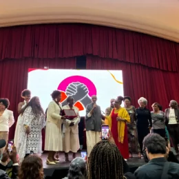 Mulheres Pretas no Poder reúne lideranças negras em noite de homenagens
