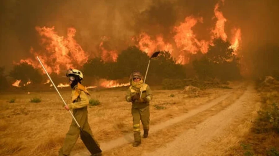 Sul da Europa está mais inflamável, e chance de perder controle de incêndios é cada vez maior