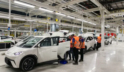 Preços de carros novos caem no Brasil pressionados por estratégia chinesa