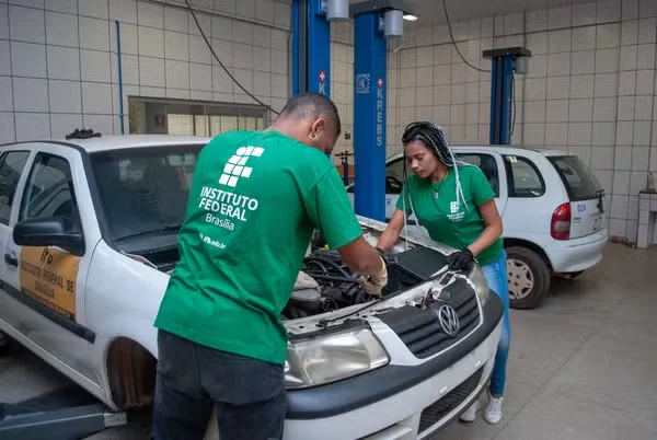 Veja as áreas com mais chances de emprego para quem faz curso técnico