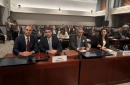 Flávio diz nos EUA que tarifas beneficiariam Lula e que agora seria o ‘pior momento’ para adotá-las