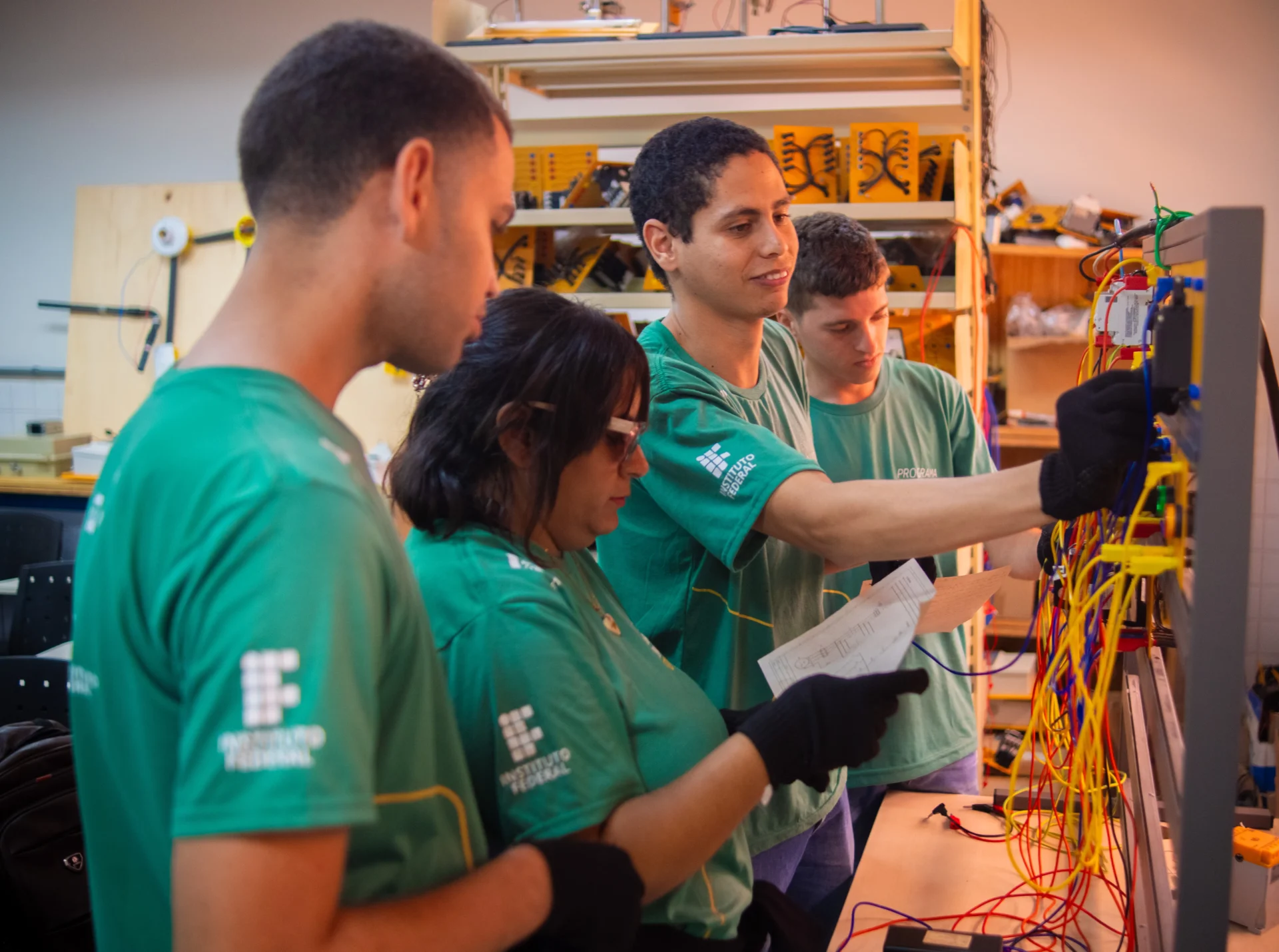 Veja os cursos técnicos que mais abrem portas para o mercado de trabalho