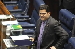 Nova reunião de líderes deve confirmar adiamento da PEC do fim da escala 6×1
