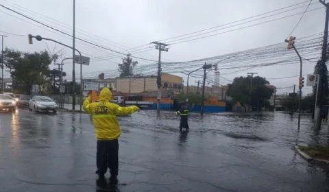 Tempestade e granizo causam prejuízo a 43 municípios no RS; governo decreta emergência