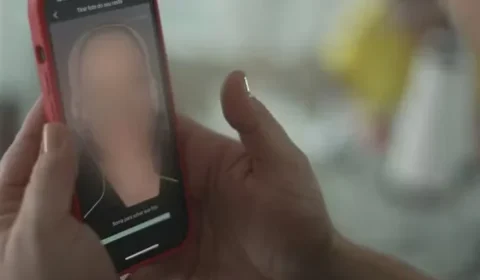Mulher é presa por fotografar idosos para aplicar golpes com reconhecimento facial