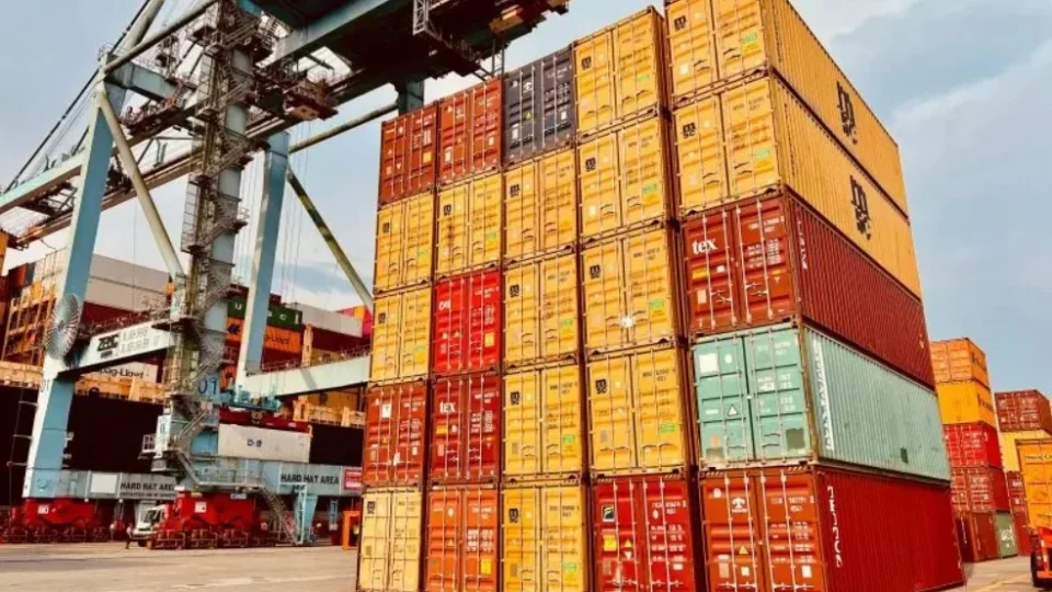 Tarifa dupla de 37,5% atingir&aacute; quase 4.000 produtos e R$ 55 bilh&otilde;es em  exporta&ccedil;&otilde;es, diz CNI - ICL Not&iacute;cias