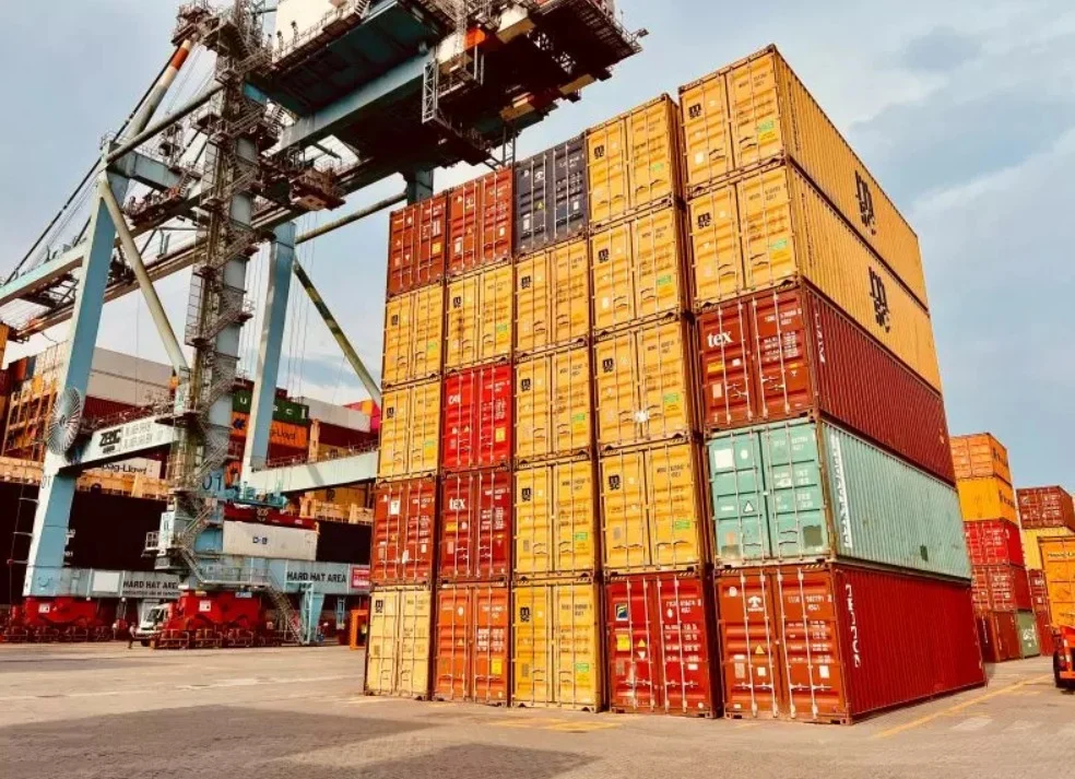 Tarifa dupla de 37,5% atingirá quase 4.000 produtos e R$ 55 bilhões em exportações, diz CNI