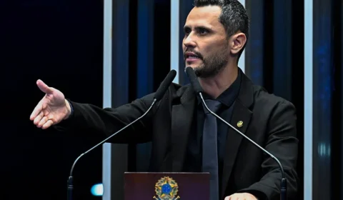 Após partido negar, Cleitinho diz que será candidato dos Republicanos ao governo de MG