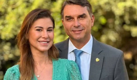 Mulher de Flávio, denunciada no esquema de rachadinha, vira aposta após crise com Michelle