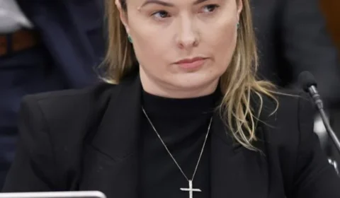 Julia Zanatta ignora investigação e repete ‘emenda do tiro’ para mesma cidade com clube de amigos