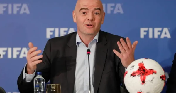 Uefa anuncia boicote à Copa do Mundo após plano da Fifa de vender participações