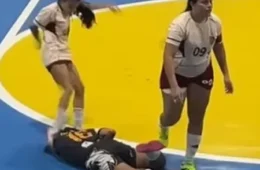 Jogadora que chutou cabeça de adversária em campeonato de futsal no CE é investigada