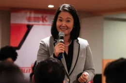 Justiça eleitoral proclama Keiko Fujimori como presidente eleita do Peru