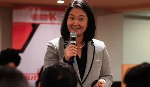 Justiça eleitoral proclama Keiko Fujimori como presidente eleita do Peru