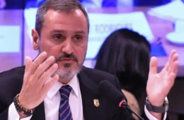 Segunda turma do STF tem maioria para manter afastamento de Andrei Rodrigues da direção da PF