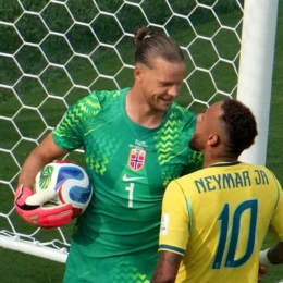 O cantar de galo do Neymar
